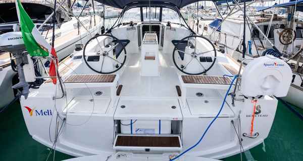 Oceanis 38.1 (2023)