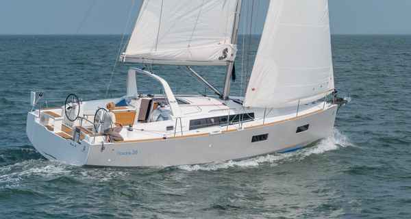 Oceanis 38 (2015)