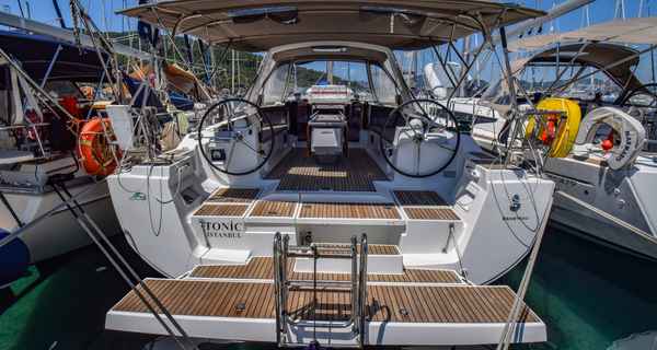 Oceanis 45 (2014)