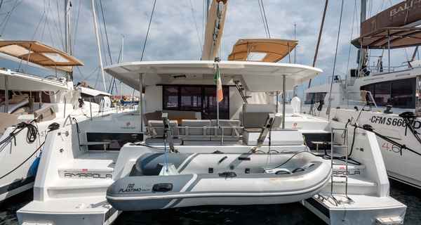 Astrea 42 (2024)