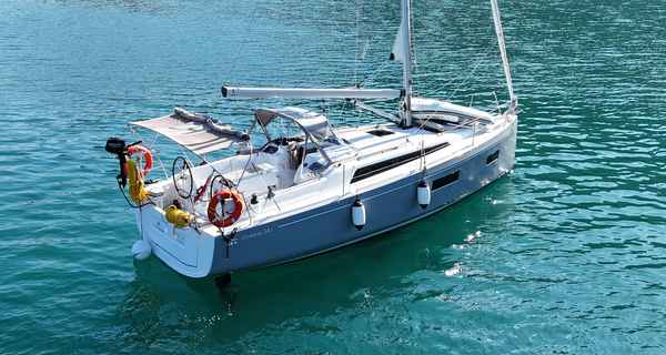 Oceanis 34.1 (2024)