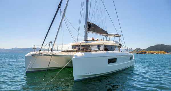 Lagoon 43