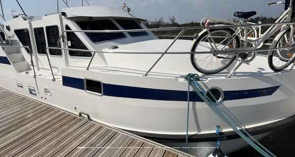 Tarpon 32