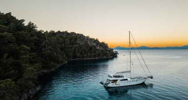 Belgin Sultan (2004)