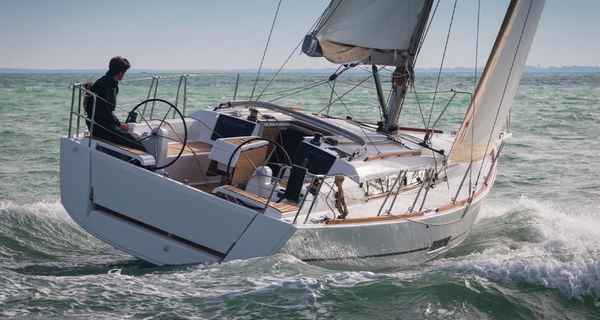 Dufour 350 Grand Large (2015)