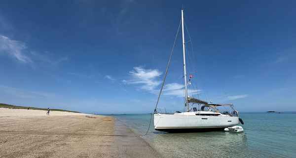 Sun Odyssey 379 (2015)