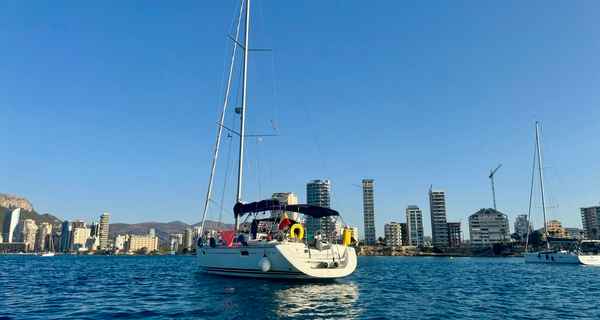 Sun Odyssey 42i (2010)