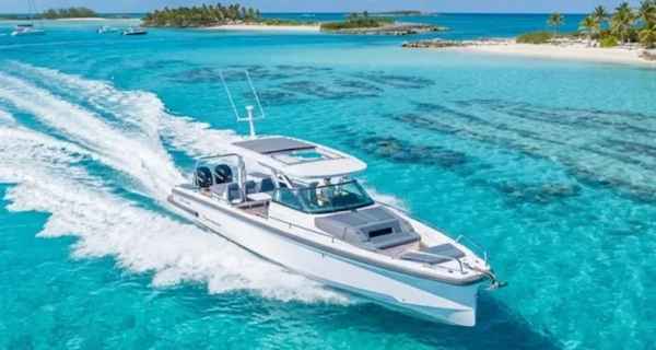 Axopar 37 Sun Top (2025)