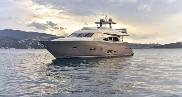 Royal Denship 85 (2011)