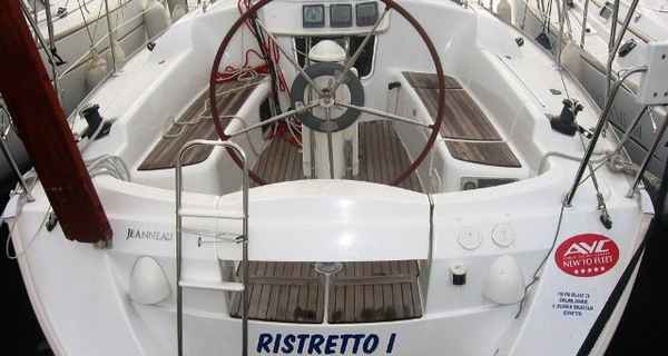 Sun Odyssey 32i (2009)