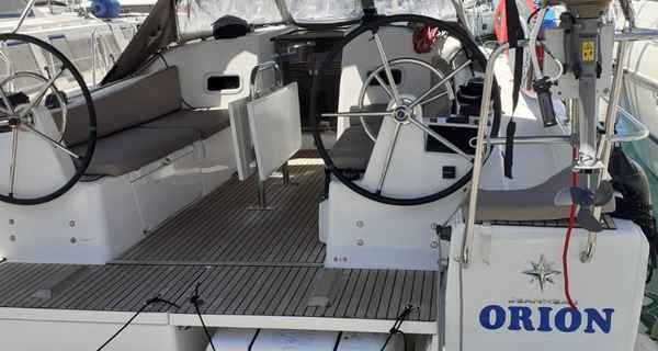 Sun Odyssey 380 (2022)