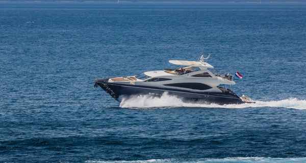 Sunseeker 86 (2009)