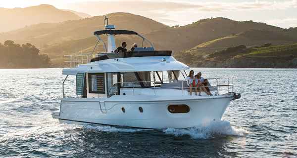 Swift Trawler 41 Fly (2021)