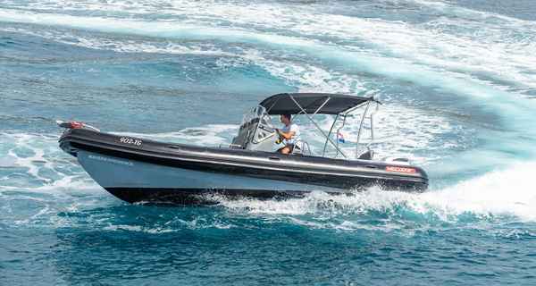 Valiant 760 Sport Fishing (2016)