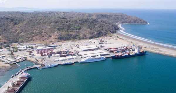 Alquiler barco Puerto Caldera