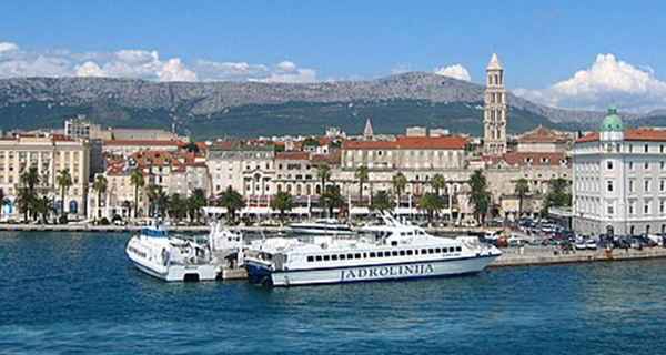 Alquiler Catamarán a Motor Puerto de Split