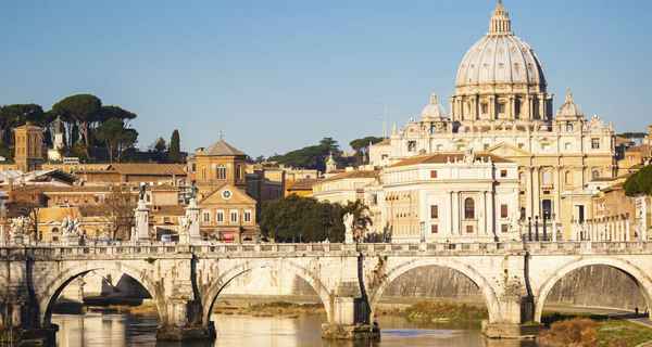 Location bateau Port de Rome