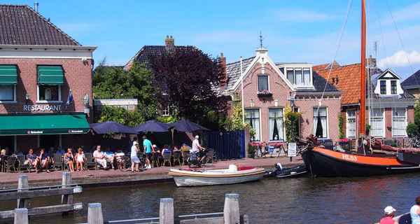 Czarter jachtów Woudsend