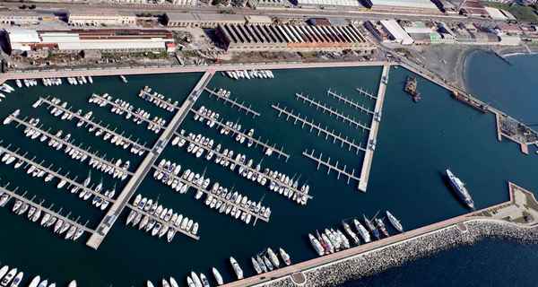 Alquiler Catamarán Marina di Stabia