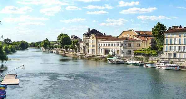 Location Péniche Jarnac