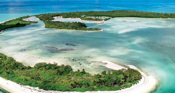 Yacht charter Aldabra