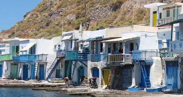 Motorkatamaran mieten Milos