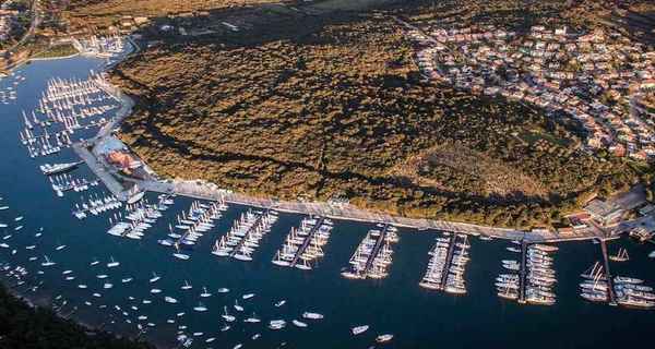 Czarter jachtów Marina Veruda