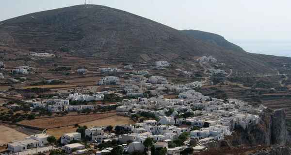 Yacht charter Folegandros