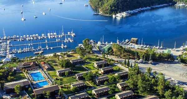 Yacht charter Marinturk Göcek Village Port