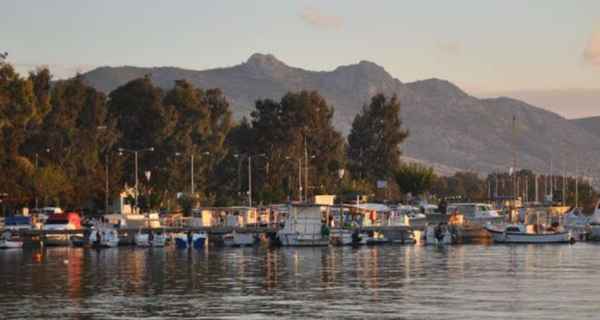 Location Catamaran à Moteur Nea Peramos Attiki
