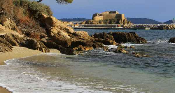Location bateau La Tour Fondue
