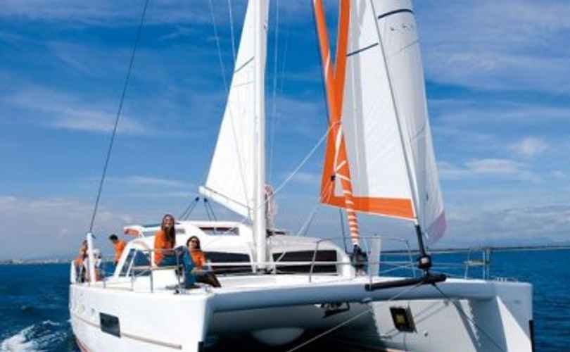 Catana 50