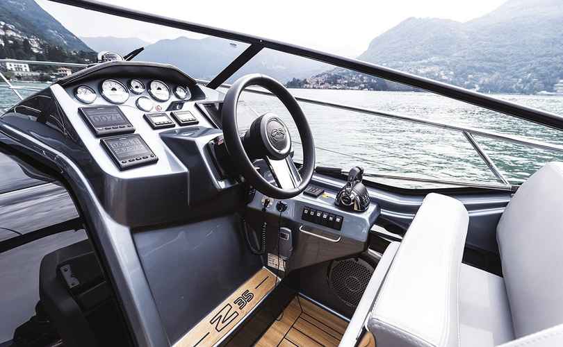 Cranchi Z35 Cruiser