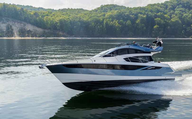 Galeon 430 Skydeck