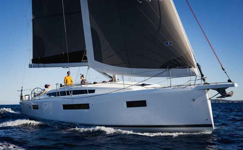 Sun Odyssey 415
