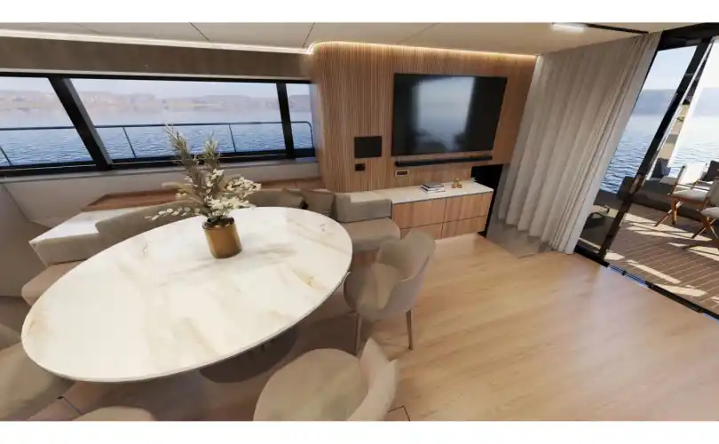 Moon Yacht 65