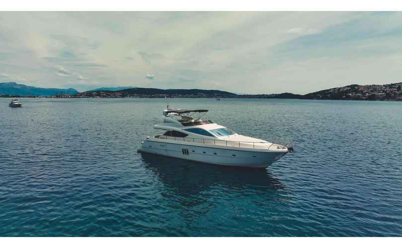 Photo Abacus 70 Fly (2011)