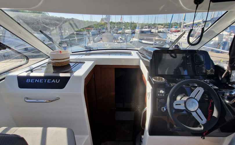 Photo Antares 9.80 (2023)