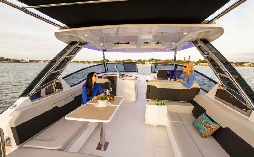 Aquila 32 Sport