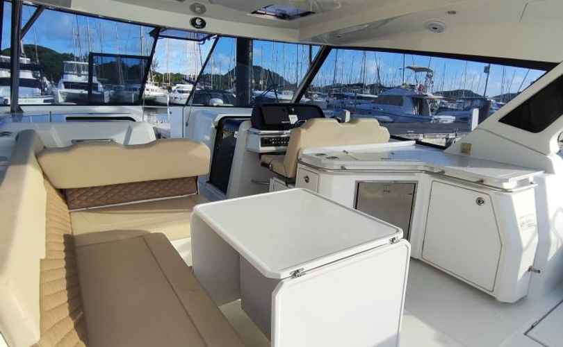 Aquila 36 Sport