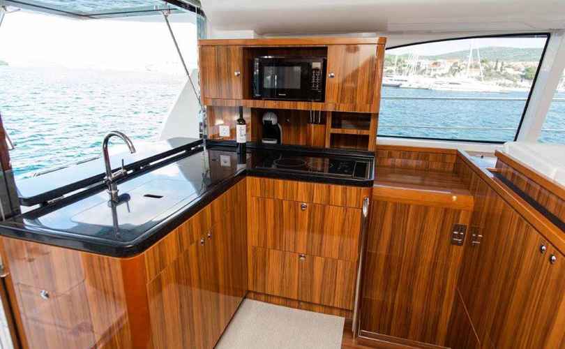 Photo Aquila 44 PC (2019)