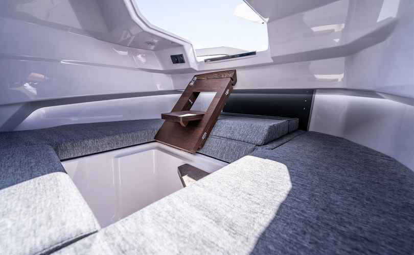 Axopar 29 XC Cross Cabin