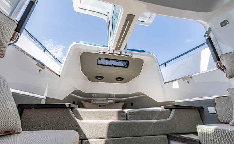 Photo Axopar 37 Sun Top (2023)