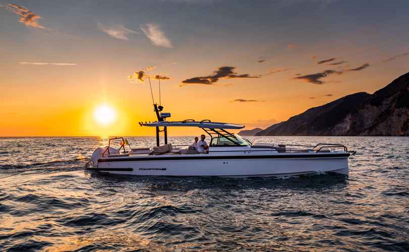 Photo Axopar 37 Sun Top (2023)