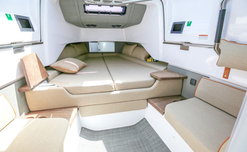 Photo Axopar 37 XC Cross Cabin (2022)