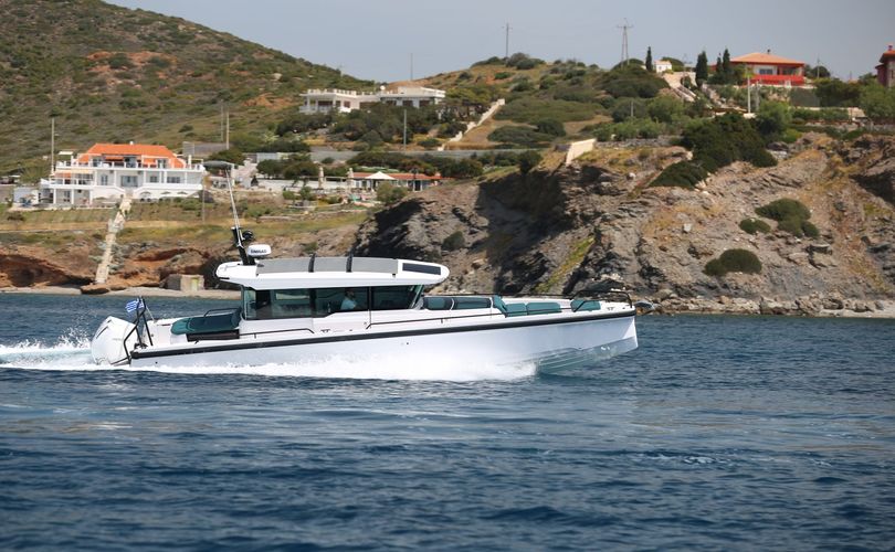 Photo Axopar 37 XC Cross Cabin (2022)