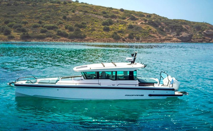 Photo Axopar 37 XC Cross Cabin (2022)