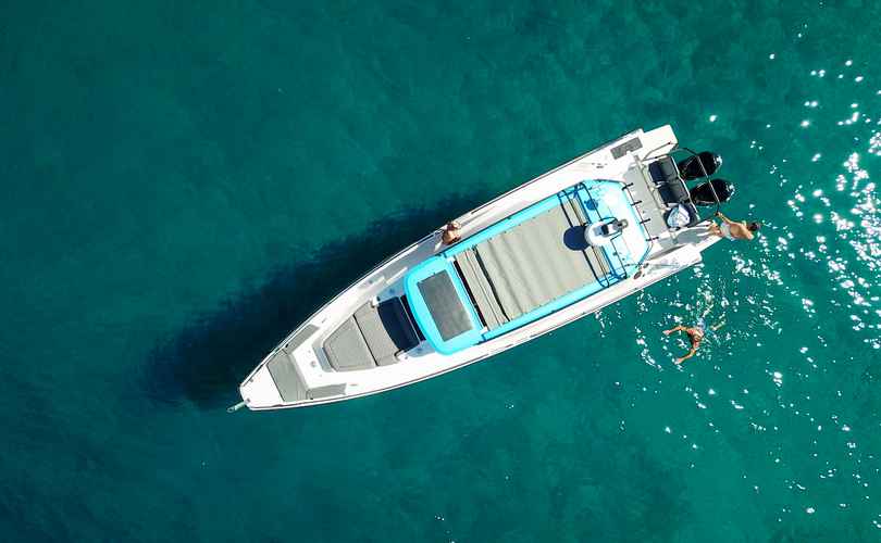 Axopar 37 XC Cross Cabin