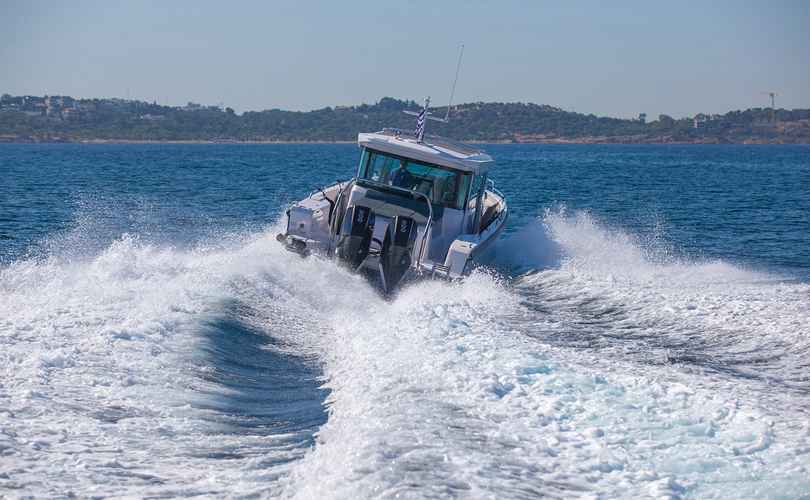 Photo Axopar 37 XC Cross Cabin
