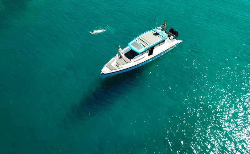 Axopar 37 XC Cross Cabin
